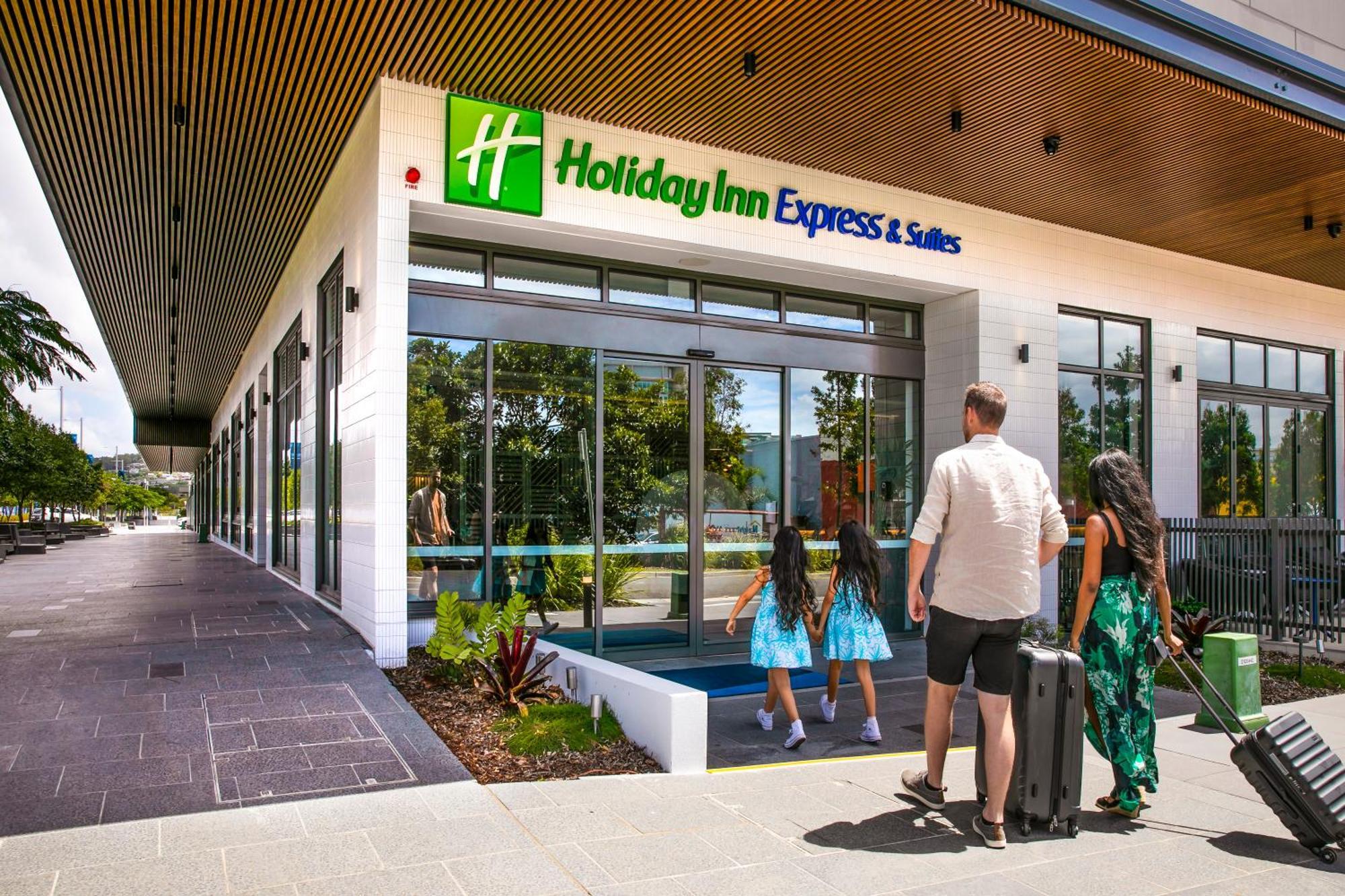 Holiday Inn Express & Suites Sunshine Coast By Ihg Maroochydore Buitenkant foto